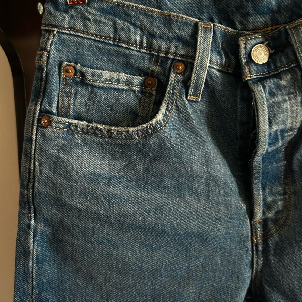 501 S Levi’s 27/28 NWOT